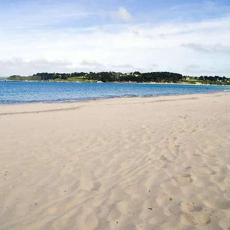 Locquirec Sleeps 9 * Le Meix-Saint-Epoing